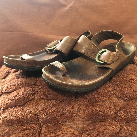 born sandals 8